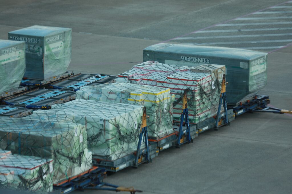 temperature excursions, pallets waiting on tarmac